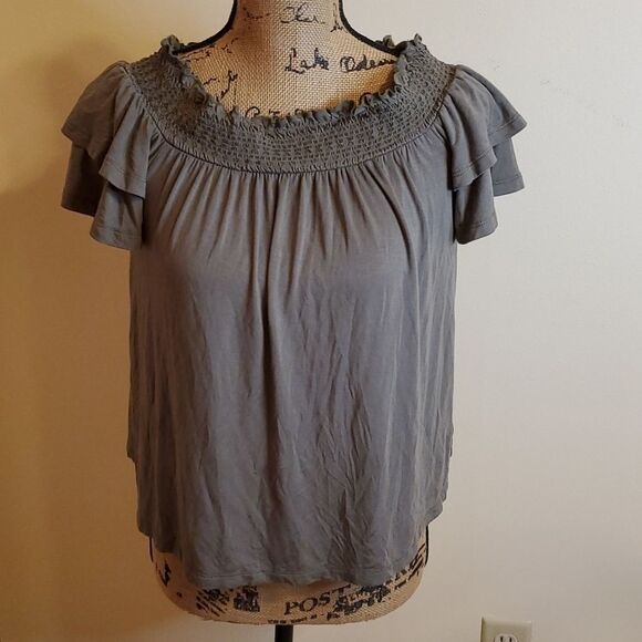 NWT American Eagle Soft & Sexy olive green top size Medium - Picture 2 of 7